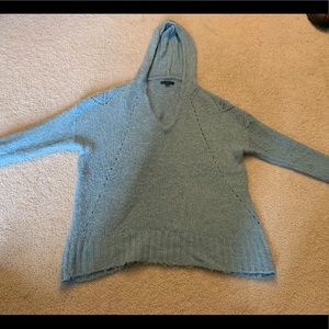 American Eagle Sweater w Hood